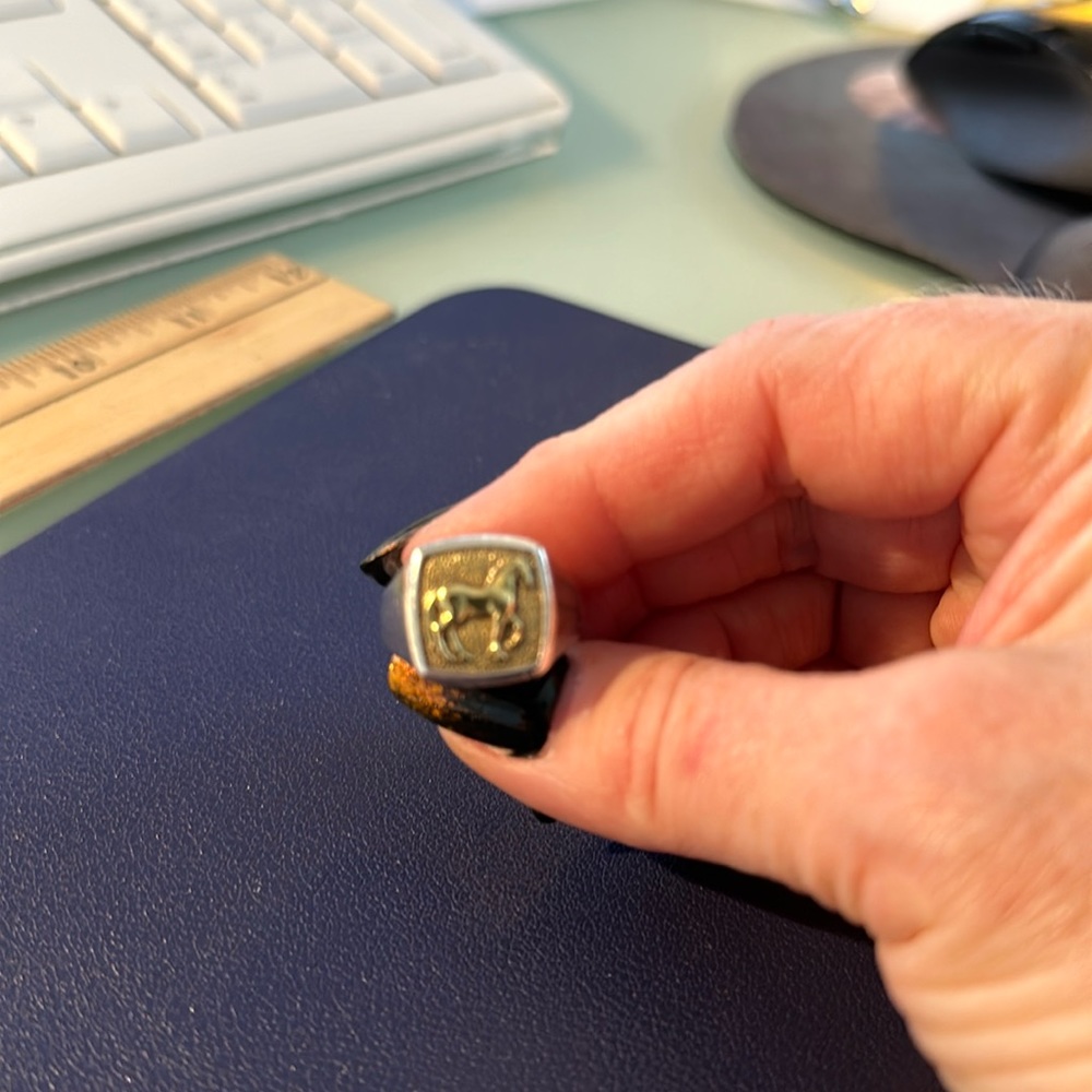 David Yurman signet ring size 8
